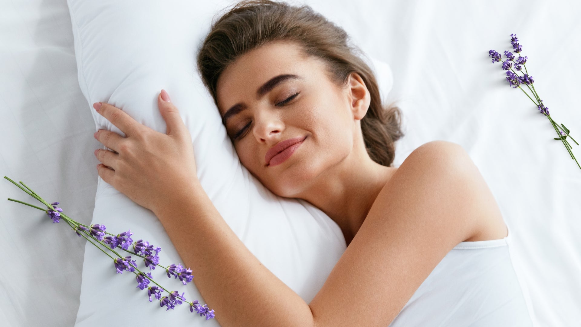 How Lavender Helps Improve Your Sleep: Nature’s Subtly Scented Sleep Aid!