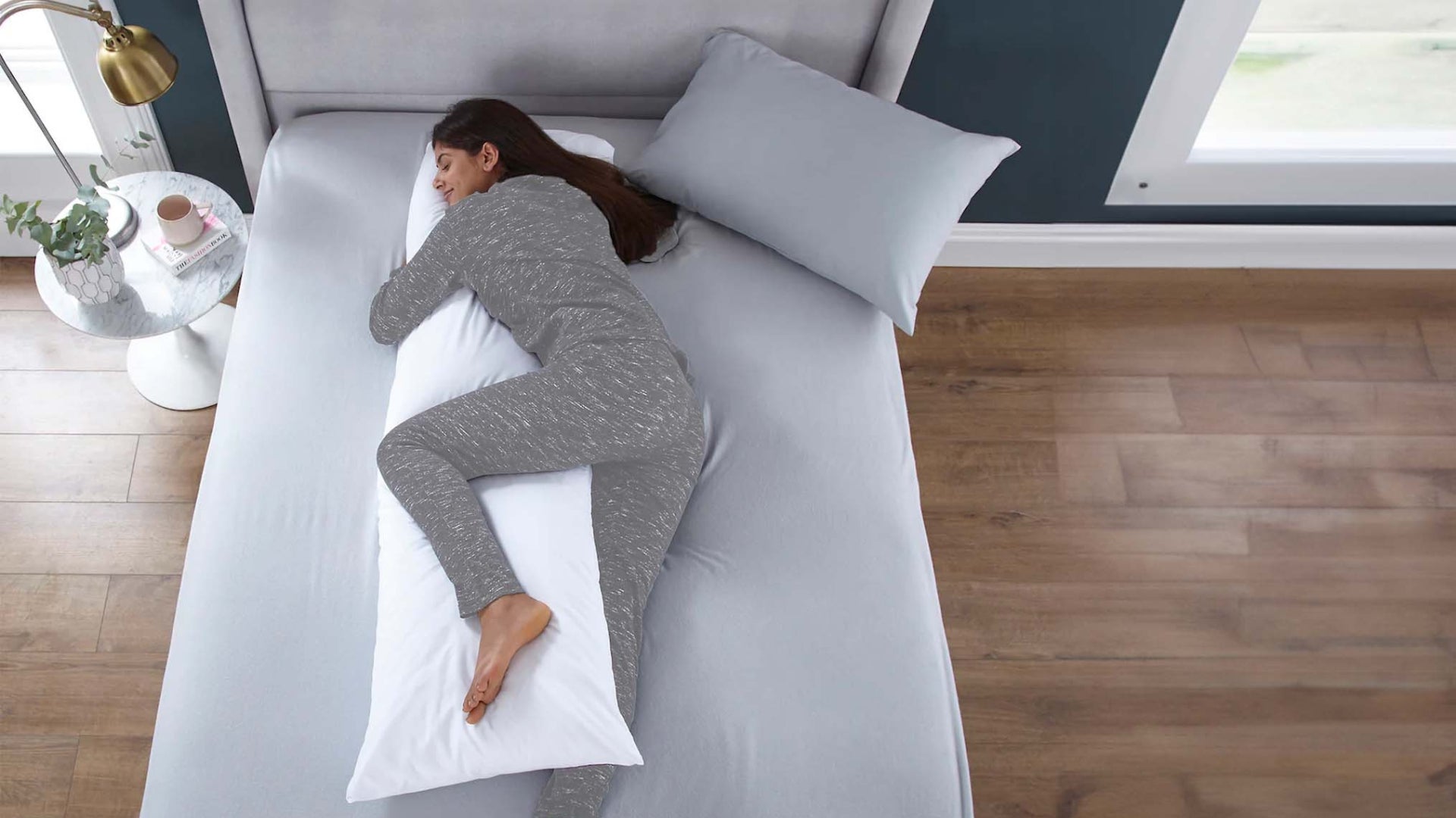 5 Reasons to Invest in a Body Pillow