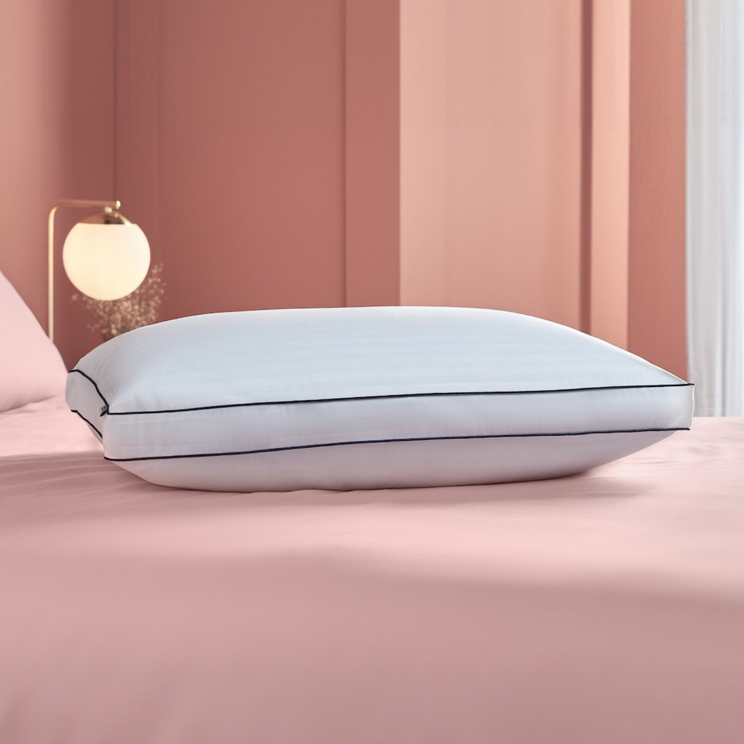 Silentnight Hotel Collection Box Pillow