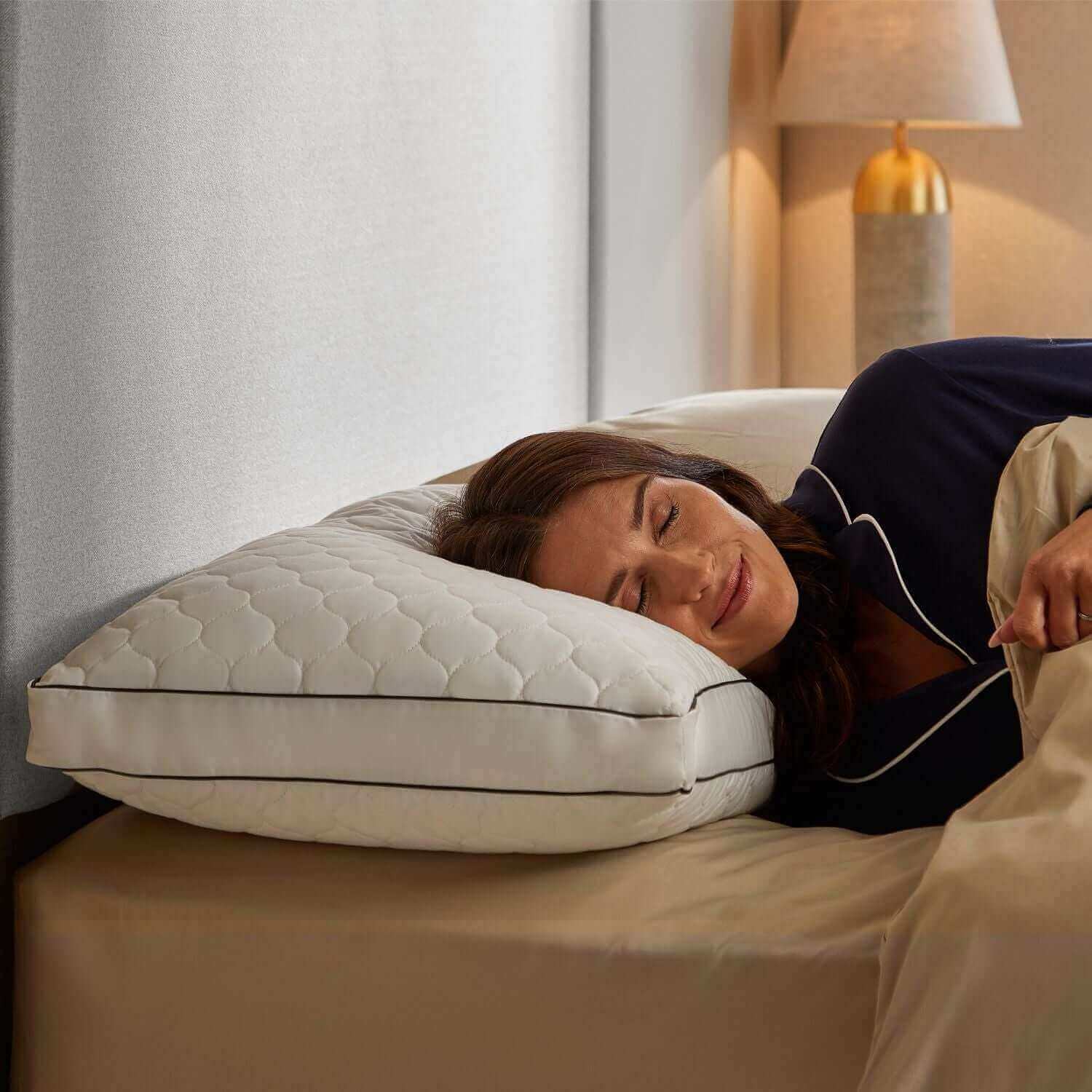 Sealy Side Sleeper Pillow | UK's Leading Pillow Specialist | UK's Lowest Prices | Featuring UK's Best Brands including TEMPUR®, Dunlopillo, Hypnos, Silentnight, Sealy, Seriously Comfortable & More