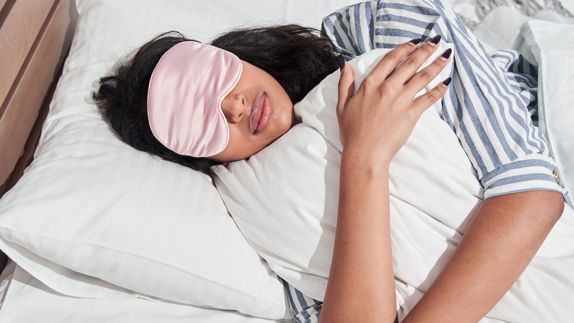 A Fresh Pillow, A Fresh Start: The Importance of Updating Sleep Essentials