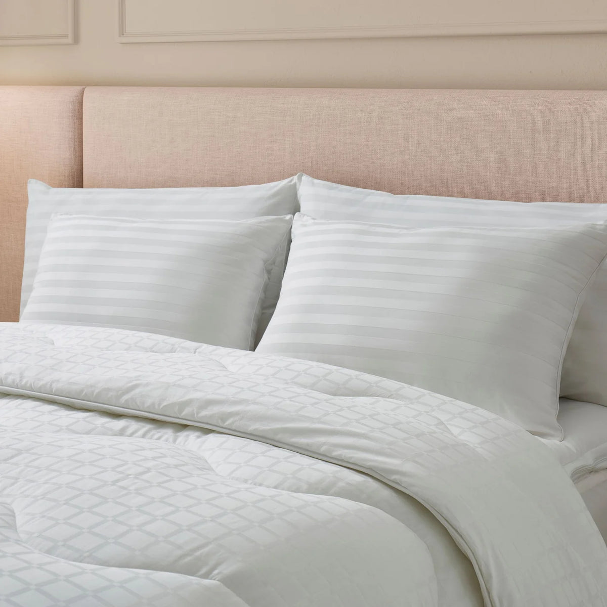 The Fine Bedding Company Boutique Silk Pillow Pack of 2